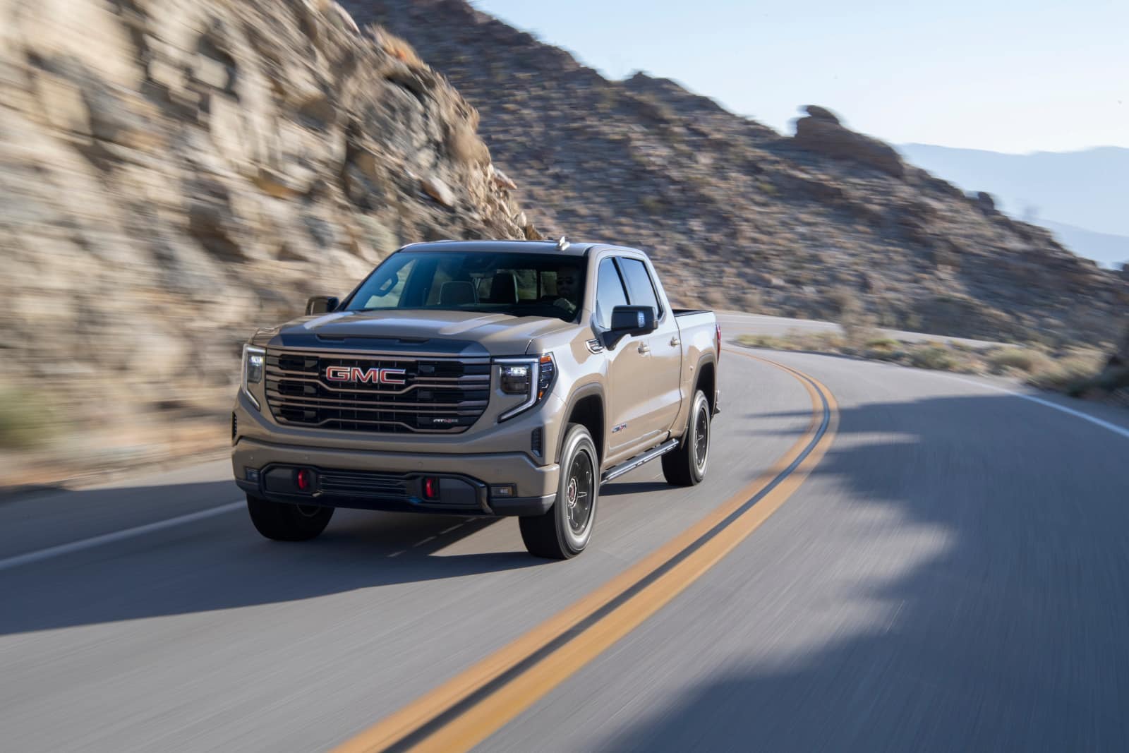 Why Saskatchewan Truck Buyers Are Choosing the 2026 GMC Sierra 1500 Over the F-150