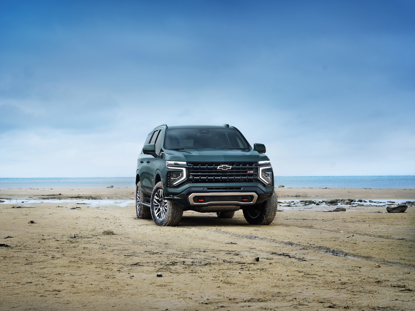 2026 Chevrolet Tahoe vs 2026 Ford Expedition: Why Tahoe Is the Better Full-Size SUV in Saskatchewan